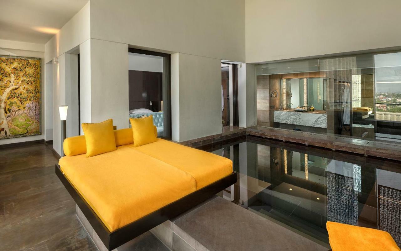 The Lodhi - A Member Of The Leading Hotels Of The World New Delhi Exterior photo
