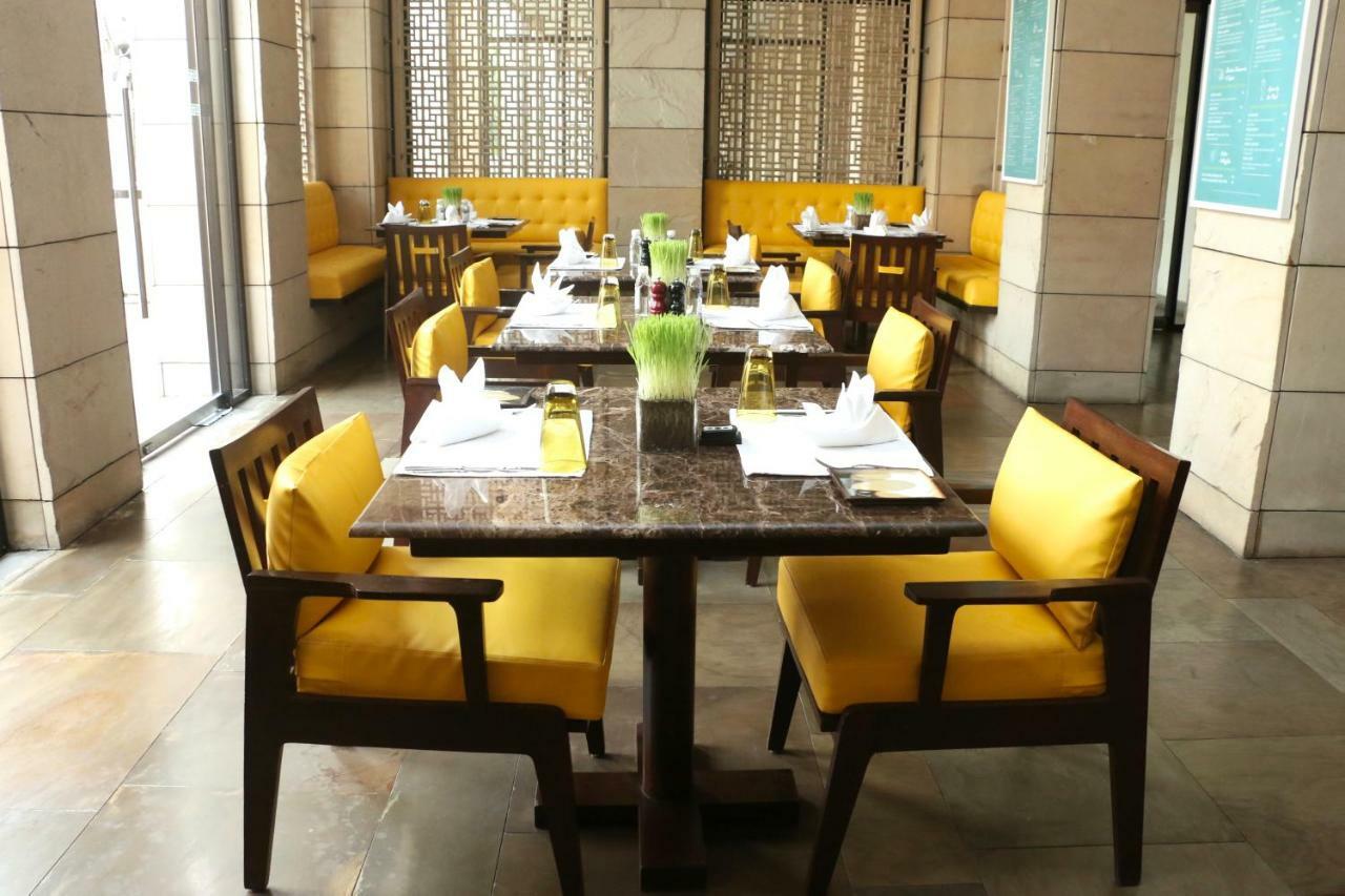 The Lodhi - A Member Of The Leading Hotels Of The World New Delhi Exterior photo