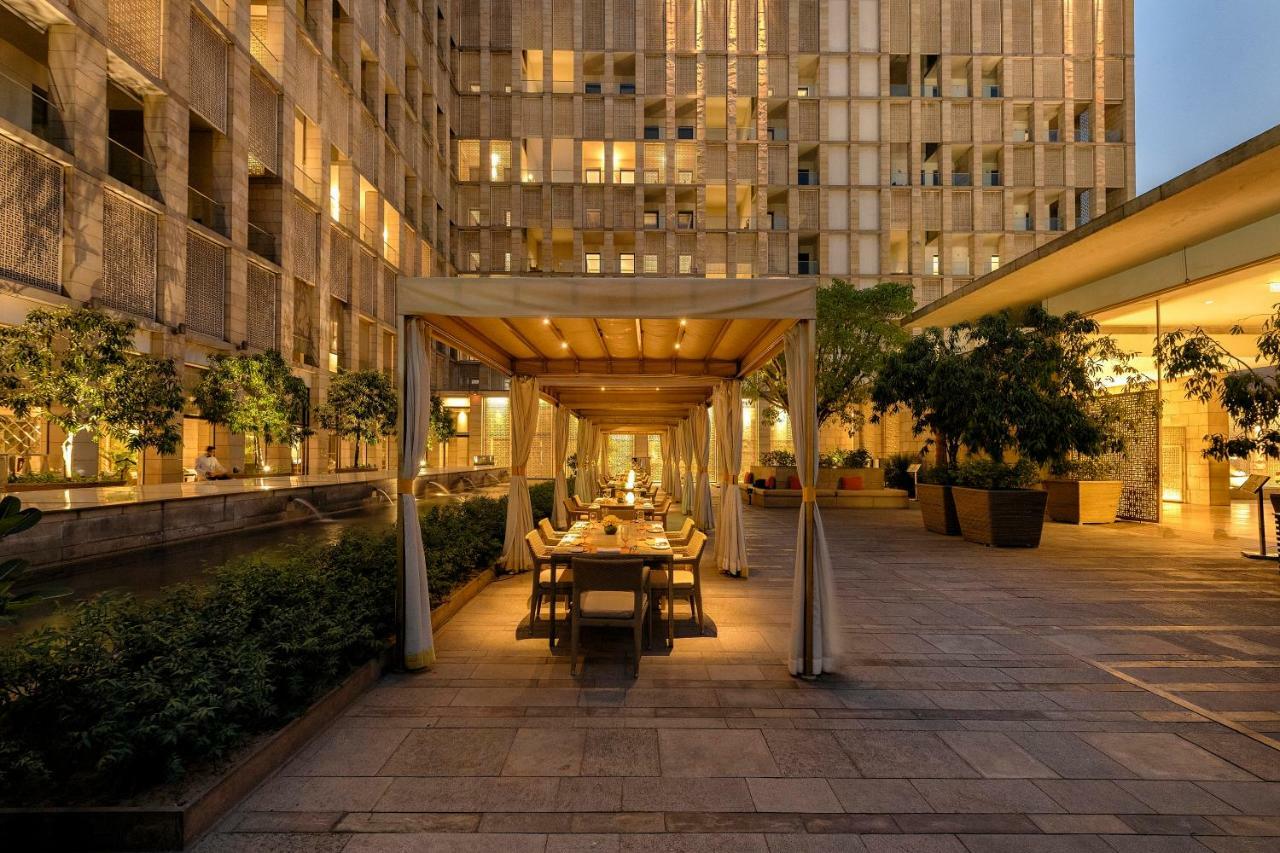 The Lodhi - A Member Of The Leading Hotels Of The World New Delhi Exterior photo